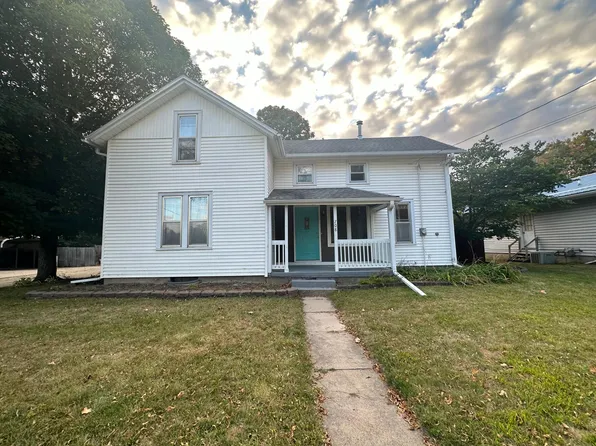 708 3rd St SW, Waverly, IA 50677