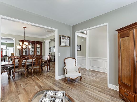 5th image of 1684 Wilford Dr