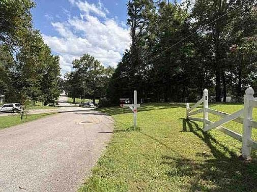 5th image of 753 Sand Road Cir