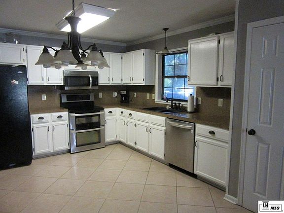 5th image of 305 Windridge Dr
