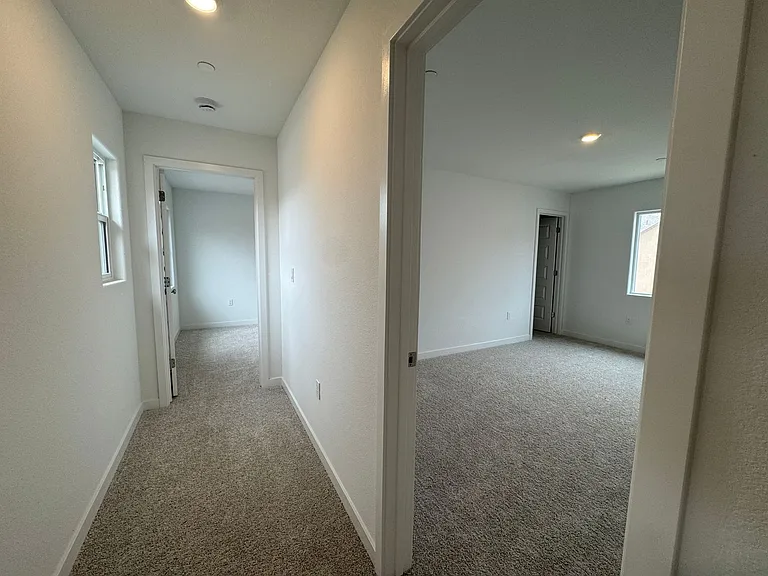 10962 Admiral Cove Way — Photo 11