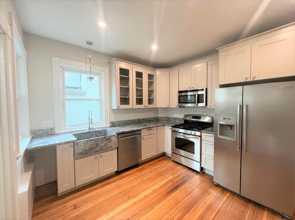 18 Kidder Ave #1