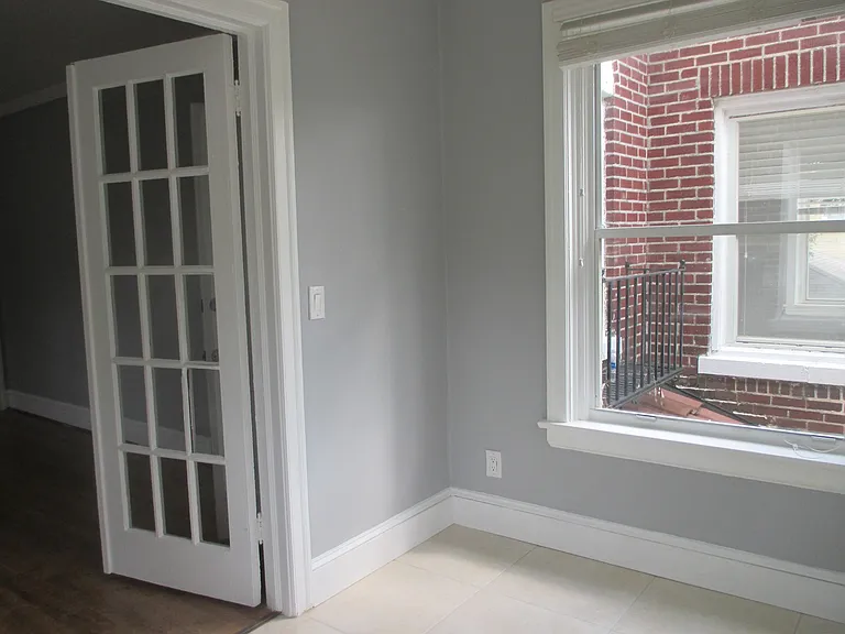 2047 Forbes St — Photo 11