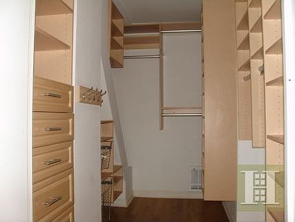 5th image of 240 E 10th St APT 9A