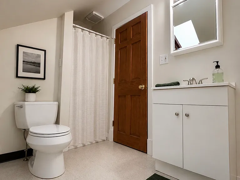 23-25 Cushing St #2 — Photo 11