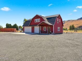 12486 Us Highway 12, Naches, WA 98937