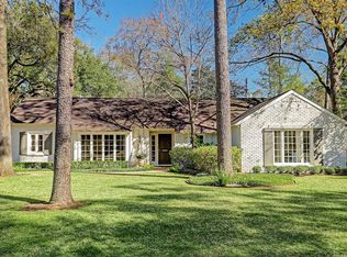 726 Country Ln, Houston, TX 77024