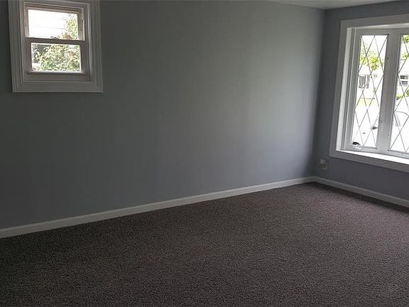 4th image of 125 Wheaton Dr