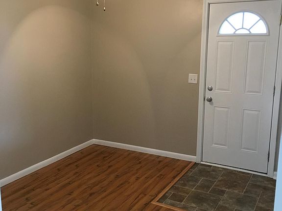 3rd image of 4144 Prospect St #3