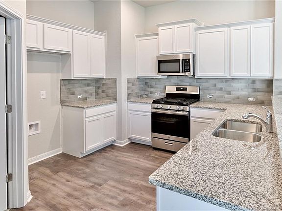 3rd image of 2800 Joe Dimaggio Blvd Unit 58