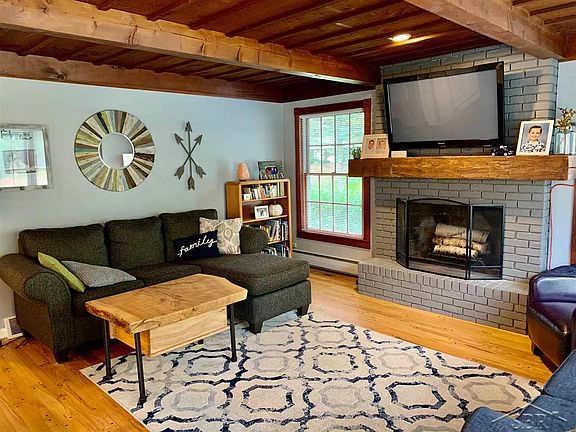 4th image of 5944 Birchcrest Dr