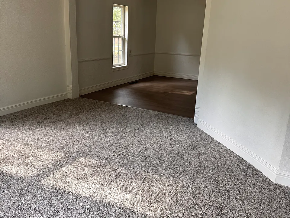 109 W Edgewood Ave