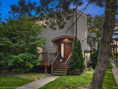 600 E Lincoln St, Birmingham, MI, 48009
