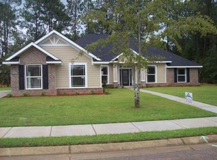5572 Madelines Way, Pace, FL 32571