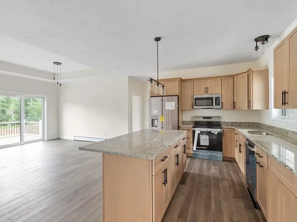 315 S Athol Rd, Athol, MA 01331