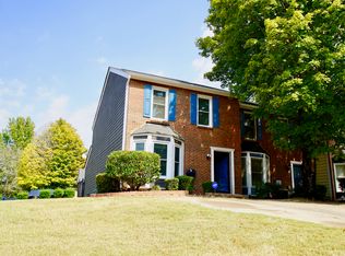 8097 Woodlake Dr, Riverdale, GA 30274