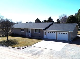 1521 Chase St, Imperial, NE 69033