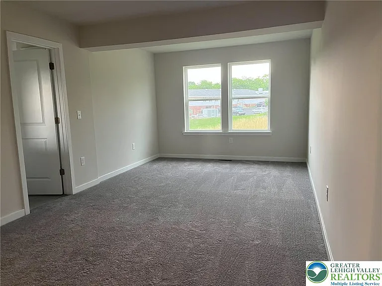 7620 Clayton Ave — Photo 10