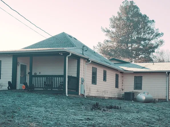 31 Needham Dr, Piedmont, AL 36272