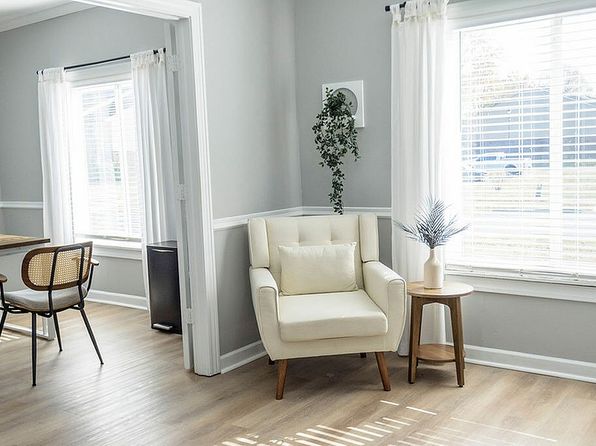 133 Salzburg Blvd #12-053