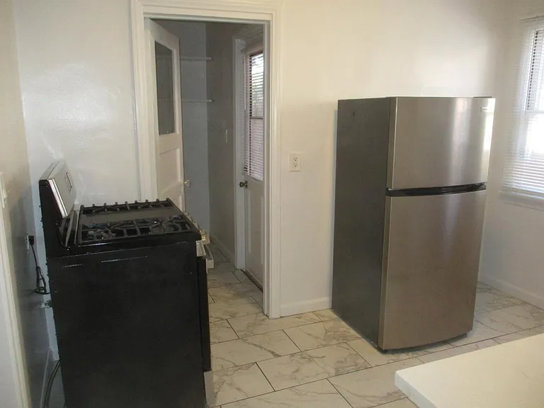 1101 Mound Ave #9 — Photo 6