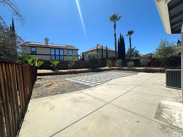 2608 Saint Andrews Dr — Photo 34