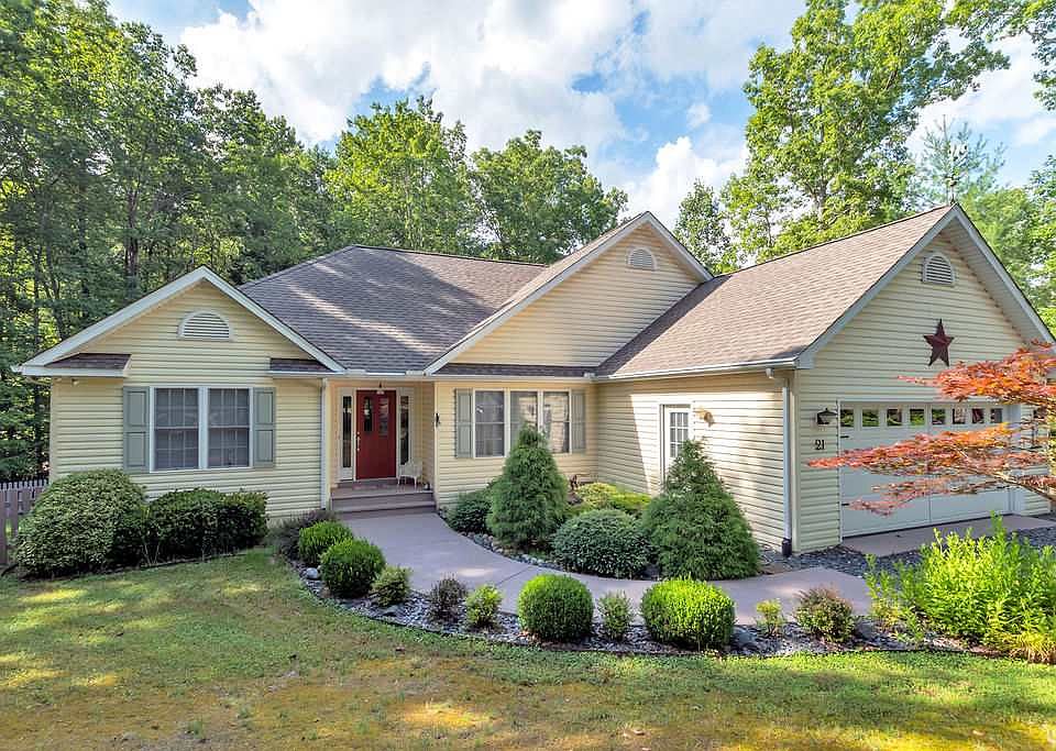 1st image of 21 Bridlewood Dr