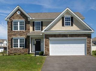 325 Evergreen Cir, Pickerington, OH 43147