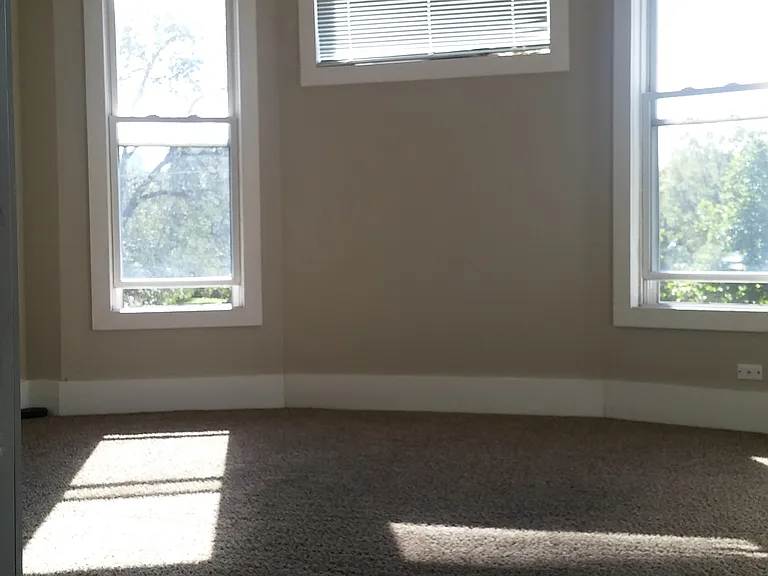 2400 Lyndale Ave N #2 — Photo 2