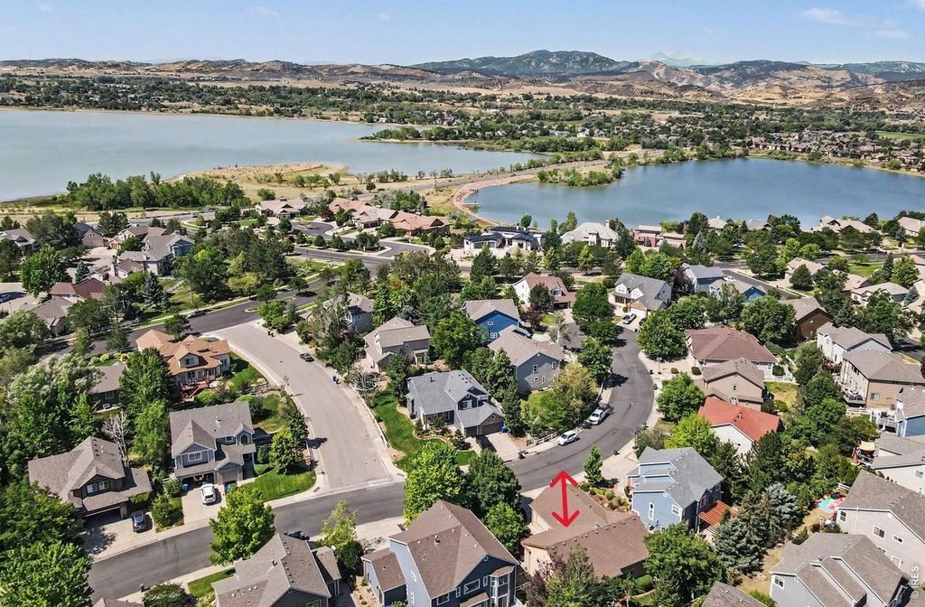 4615 Twin Peaks Ct