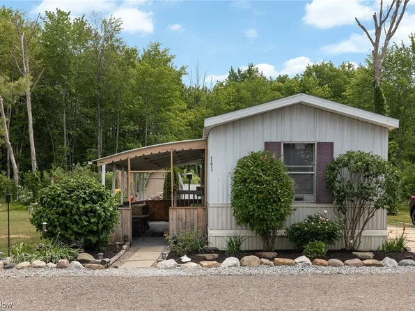 11013 Kenny Dr, Chardon, OH 44024