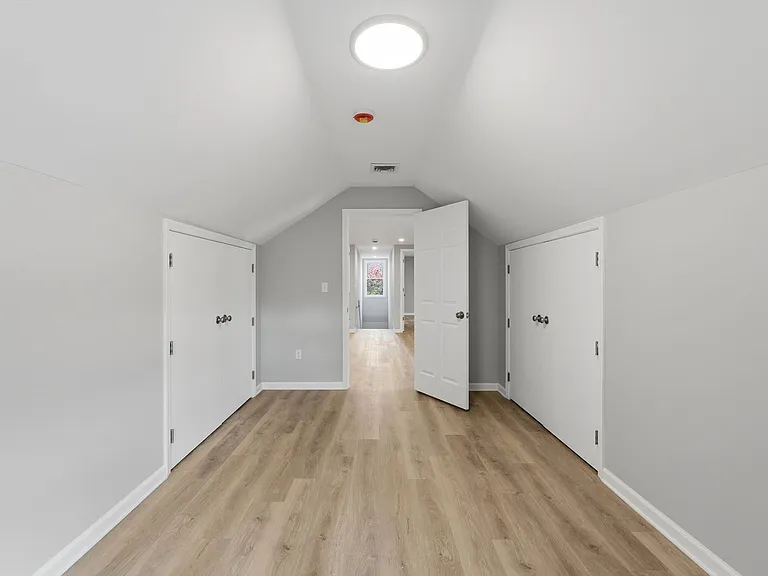 341 Diamond Bridge Ave #2 — Photo 16