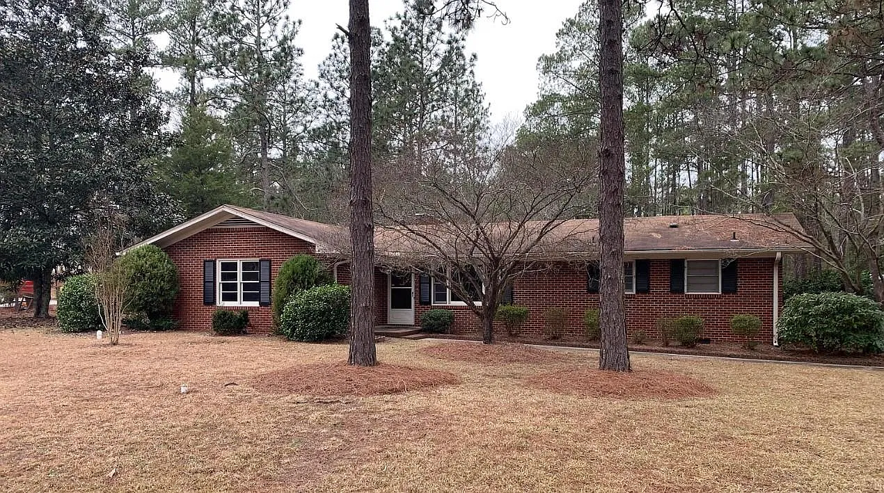 35 Pine Lake Dr — Photo 1