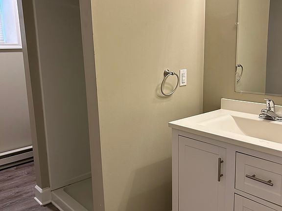 5th image of 140 W Antietam St #1