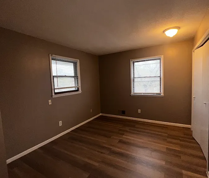 7725 Tessman Dr N — Photo 14