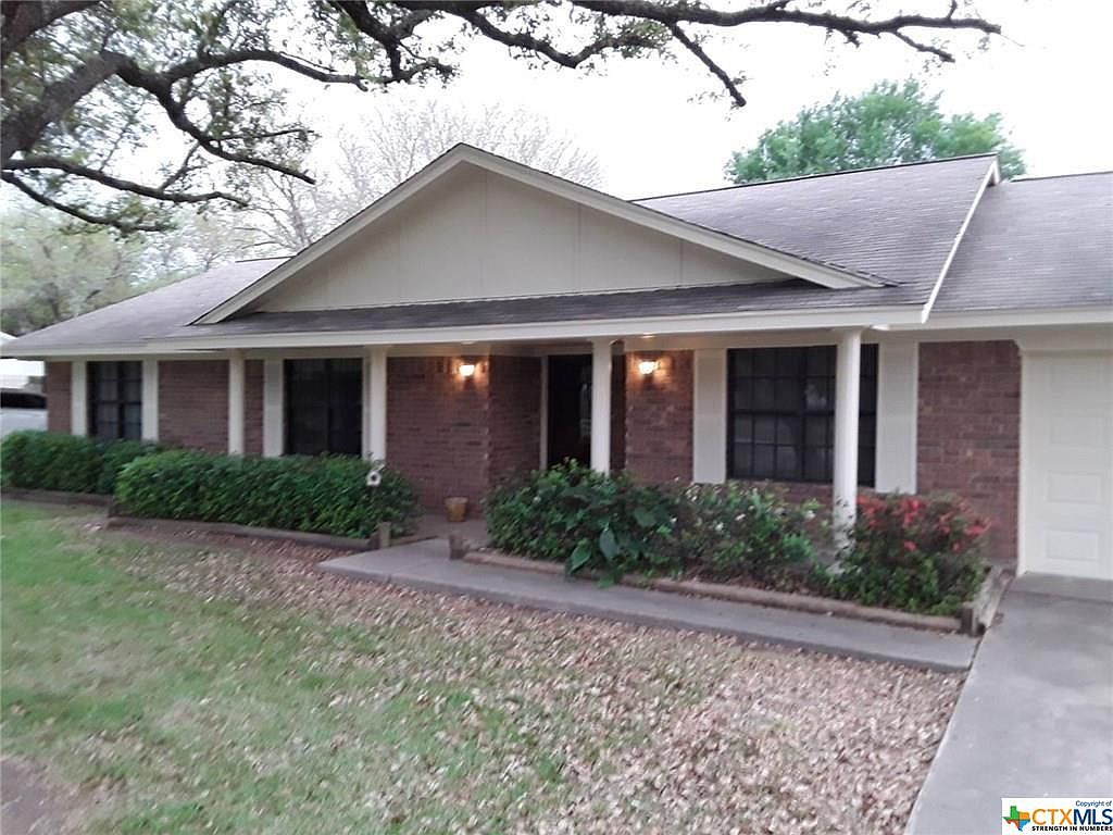 1002 Fairlane Dr, Ganado, TX 77962 Zillow