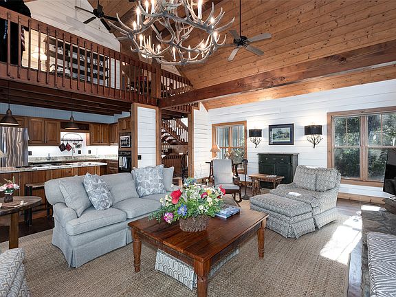 3rd image of 86 Meadow Ridge
