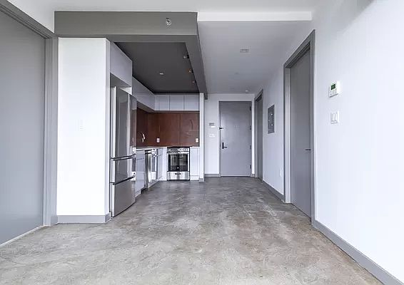5th image of 410 Tompkins Ave #5GG