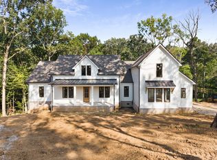 971 Palmer Rd, Lebanon, TN 37090