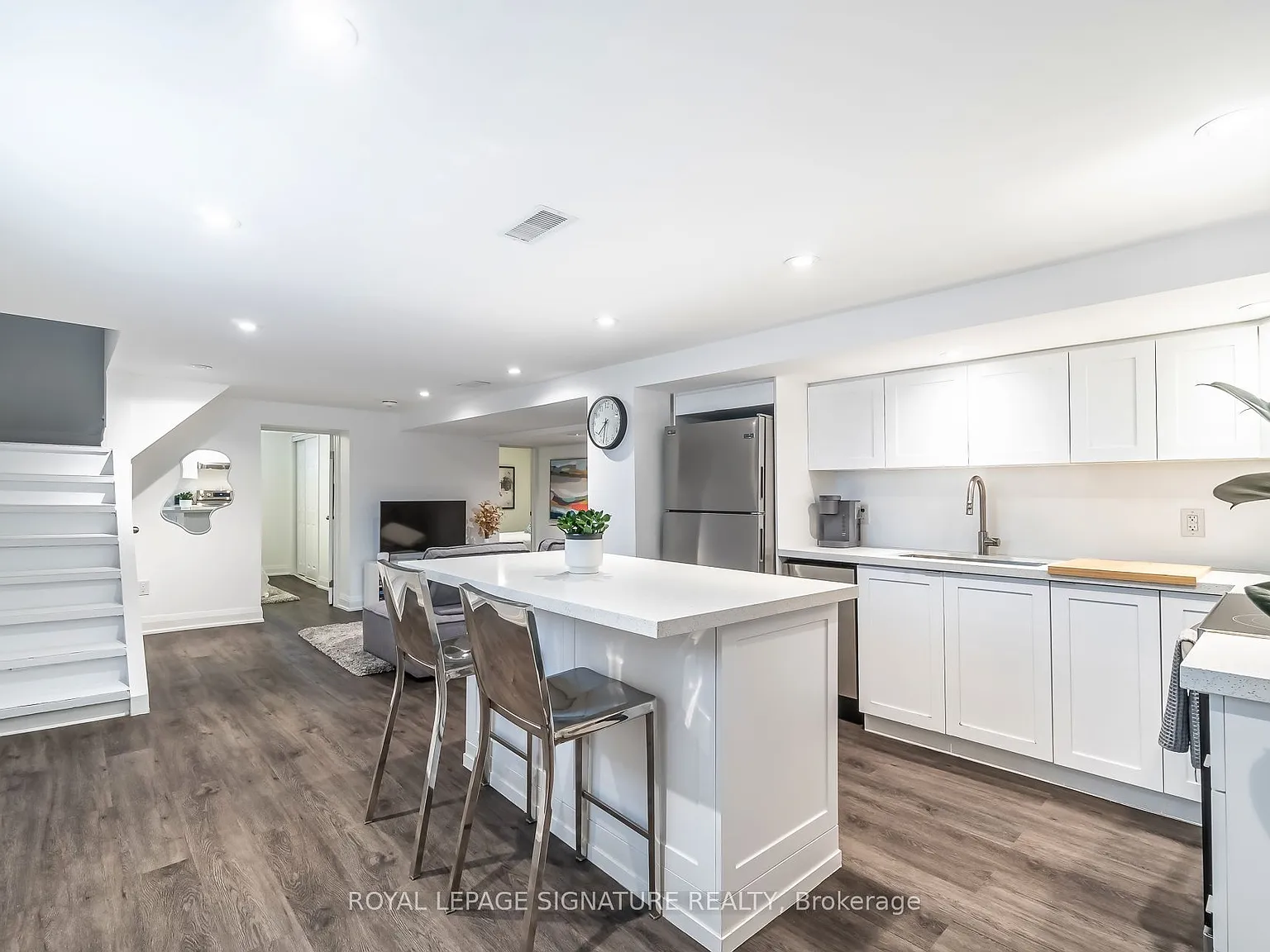 2 bed, $2,300 — Photo 3