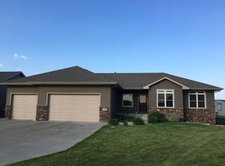 5805 W Bream Ct, Sioux Falls, SD 57107