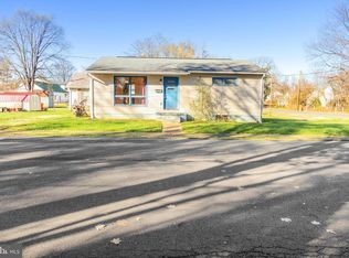 227 E 2nd Ave, Ranson, WV 25438