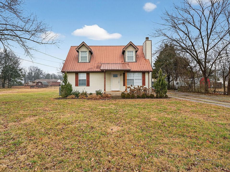 1st image of 554 Carter Ln