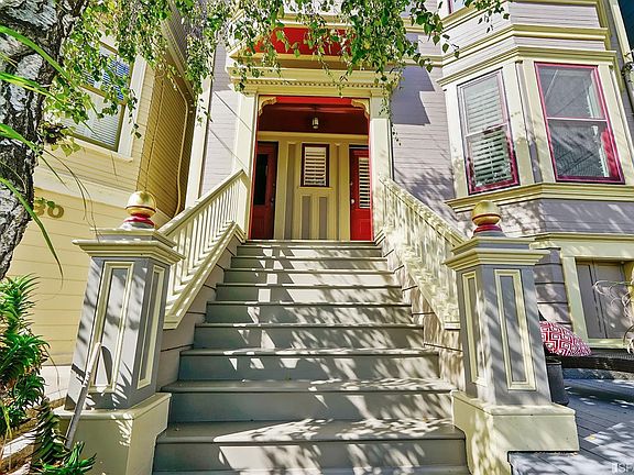 3rd image of 724 Elizabeth St
