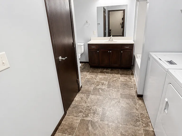 Garden Villas Apartments — Photo 8