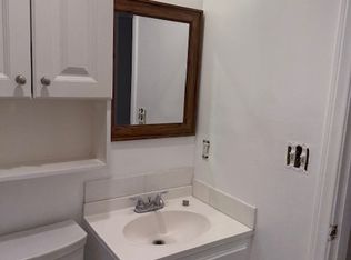 230 E Century Blvd APT 4, Los Angeles, CA 90003