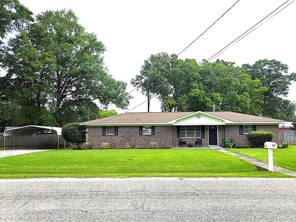632 Gilbert St, Saraland, AL 36571