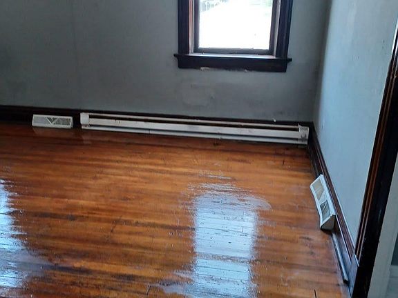 2nd image of 4300 S Compton Ave #4300B-1