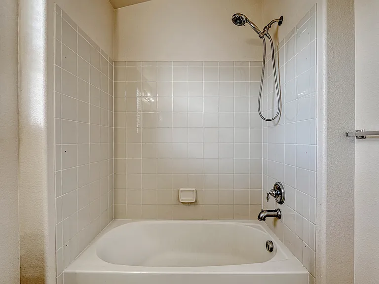 2613 S Killarney Ct — Photo 27