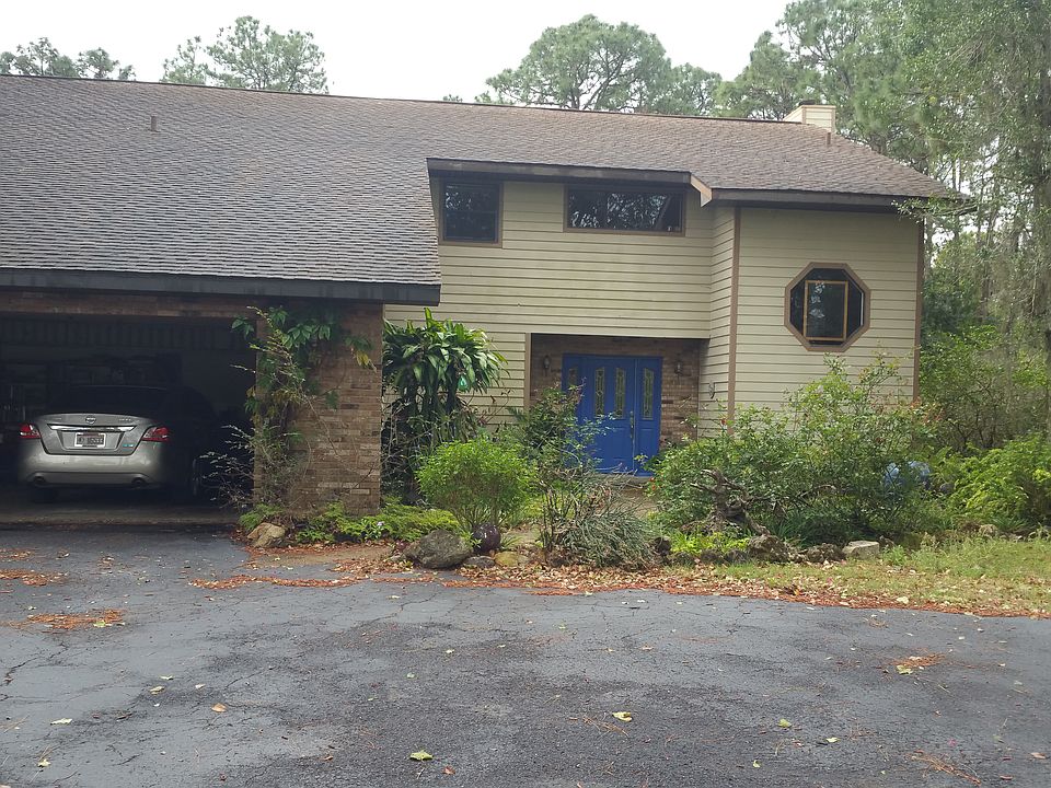Gorgeous Custom Home on acre